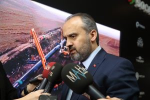Bursa Belediye Başkanı Aktaş 'Uludağ Ekonomi Zirvesi'nde konuştu
