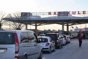 Her 4 ara&ccedil;tan biri 'Kapıkule'den ge&ccedil;ti