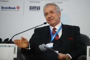 T&Uuml;SİAD Başkanı Bilecik, Bursa Uludağ Ekonomi Zirvesi'nde konuştu