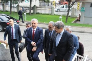 Bakan Arslan &Ccedil;anakkale K&ouml;pr&uuml;s&uuml;'ndeki son durumu a&ccedil;ıkladı