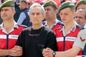 G&uuml;ler: Akın &Ouml;zt&uuml;rk gelmek i&ccedil;in yalvardı