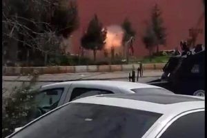 Diyarbakır'da f&uuml;nyeyle patlatılan valizden bebek bezi &ccedil;ıktı