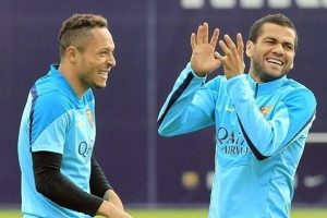 Dani Alves'ten Beşiktaş formalı paylaşım