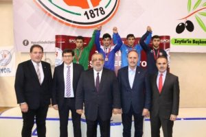 T&uuml;rkiye Gen&ccedil; Erkekler Grekoromen G&uuml;reş Şampiyonası Bursa'da başladı