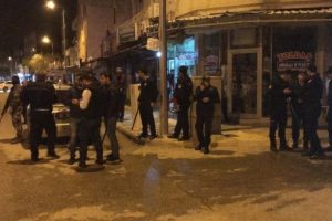İki grup arasında kavga &ccedil;ıktı: 5 yaralı