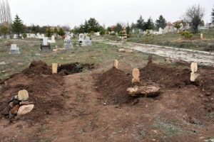 Şarkışla'daki katliamda &ouml;len aile toprağa verildi