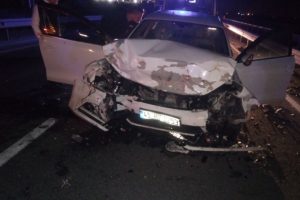 Manisa'da trafik kazası: 2 &ouml;l&uuml;, 1 yaralı