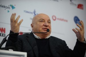 Sani Şener Bursa'da konuştu: Gelişmekte olan pazarlar hala ikinci sanayi devriminde