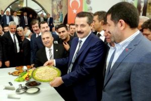 &Ccedil;elik: Artık b&ouml;l, yok et anlayışı var