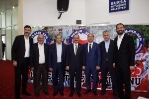 Bursa'da 'Yeni T&uuml;rkiye ve &Uuml;niversitelerin Vizyonu' programı