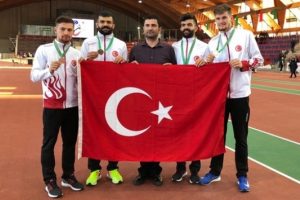Milli sporcular 4x400'de bronz madalya kazandı!