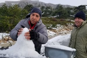 Hava sıcaklıkları d&uuml;şt&uuml;, Spil'e kar d&uuml;şt&uuml;!