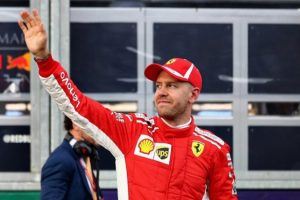 2018 Formula 1 a&ccedil;ılış yarışında Sebastian Vettel birinci oldu