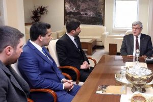 Başkan Karaosmanoğlu: "Yeni d&uuml;nyanın yolu T&uuml;rkiye'den ge&ccedil;ecek"