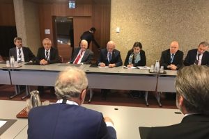 Kahraman'ın Cenevre'de temasları s&uuml;r&uuml;yor