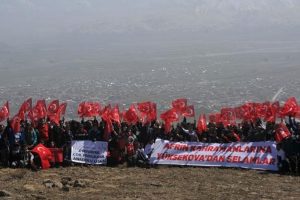 Hakkari'de Zeytin Dalı Harekatı'na destek y&uuml;r&uuml;y&uuml;ş&uuml;