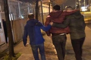 Y&uuml;r&uuml;y&uuml;ş i&ccedil;in gittikleri parkta kabus yaşadılar
