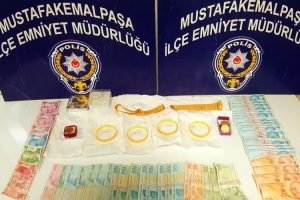 Bursa'da firari dolandırıcılar polisten ka&ccedil;amadı
