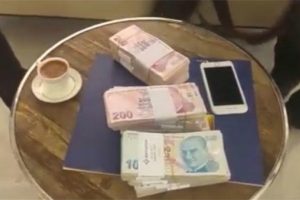 Vergi dairesinde m&uuml;fettişe 2 milyonluk r&uuml;şvet baskını!