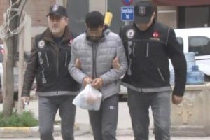 Eskişehir'de uyuşturucu operasyonu: 2 kişi g&ouml;zaltına alındı