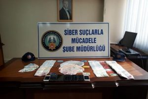 Mersin'de yasa dışı bahis&ccedil;iler &ouml;ğrencileri kullanmış!