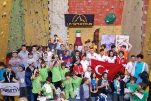 "Balkan Boulder Şampiyonası"ndan Bursa'ya madalya
