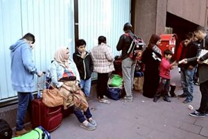 Bel&ccedil;ika sığınmacı merkezlerini kapatıyor!