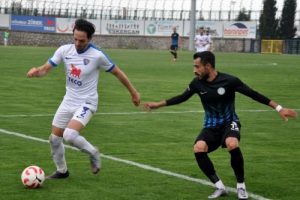 Karacabey Birlikspor ka&ccedil;ırdığı puanlara yanıyor!