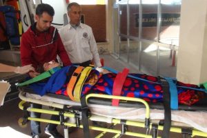 &Ccedil;amaşır asarken damdan d&uuml;şen kadın ağır yaralandı