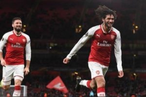Arsenal ile yeni s&ouml;zleşme imzaladı