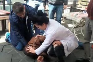 Hasta tarafından tekmelenen hemşirenin zor anları