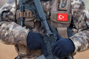 Afrin'den acı haber geldi: 2 asker şehit