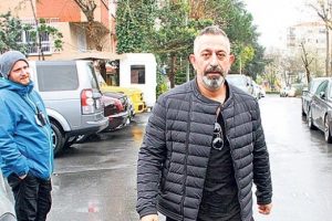 Cem Yılmaz 'Kayhan'ı izlememiş