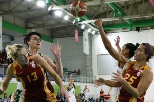 Galatasaray final i&ccedil;in sahaya &ccedil;ıkıyor
