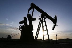 Brent petrol&uuml;n varil fiyatı 70,04 dolar