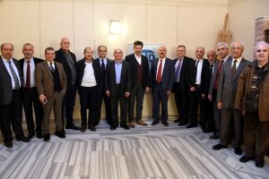 T&uuml;ketici &ouml;rg&uuml;t&uuml; temsilcileri Bursa'da bir araya geldi