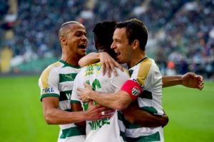 Bursaspor'da Batalla ve Sow, &ouml;ne &ccedil;ıkıyor