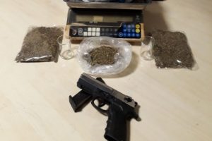 Bursa'da uyuşturucu operasyonu! 1 kilo bonzai ele ge&ccedil;irildi