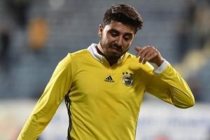 Fenerbah&ccedil;e'de flaş Ozan Tufan gelişmesi