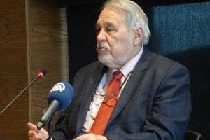 Ortaylı: 'Wikipedia'yı hi&ccedil; tavsiye etmiyorum'