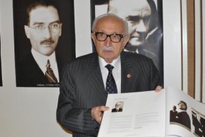Atat&uuml;rk'&uuml;n o fotoğrafını nasıl satın aldığını anlattı