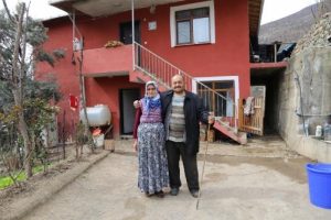 Artvin'de 2 aile 'ıssız yaşam'ı se&ccedil;ti