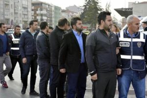 FET&Ouml; ş&uuml;phelisi 7 asker adliyeye &ccedil;ıkarıldı