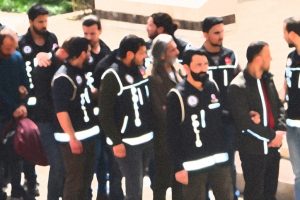 Adana'da teğmen ve astsubaylara FET&Ouml; operasyonu