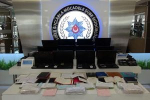 İstanbul'da 5 bin kişiyi kağıt ile dolandırdılar