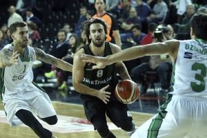 Sakarya B&uuml;y&uuml;kşehir Belediyespor'da takıma inan&ccedil; tam