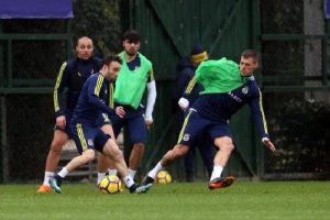 Fenerbah&ccedil;e, Kayserispor ma&ccedil;ına hazırlanıyor