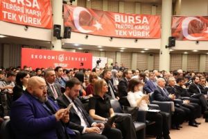 Bursa Ekonomi Zirvesi'nde 'End&uuml;stri 4.0/Otomotiv' mercek altına alındı