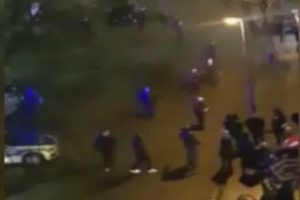 Almanya'da taşlı sopalı kavga: 50 g&ouml;zaltı