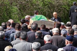 K&uuml;tahya Hisarcık'ta 4 muhtar 2,5 yıl i&ccedil;erisinde hayatını kaybetti